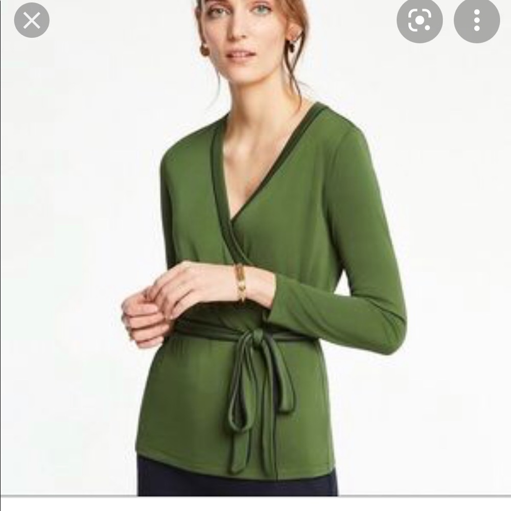 NWT wrap top
